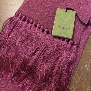 Gucci Women's Beautiful Scarf